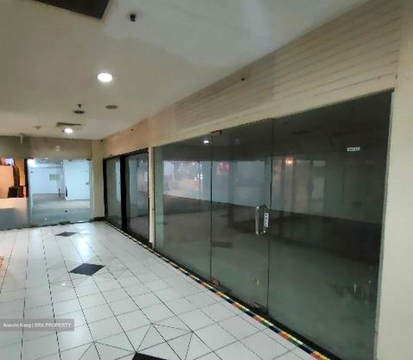 Parklane Shopping Mall (D7), Retail #580823451